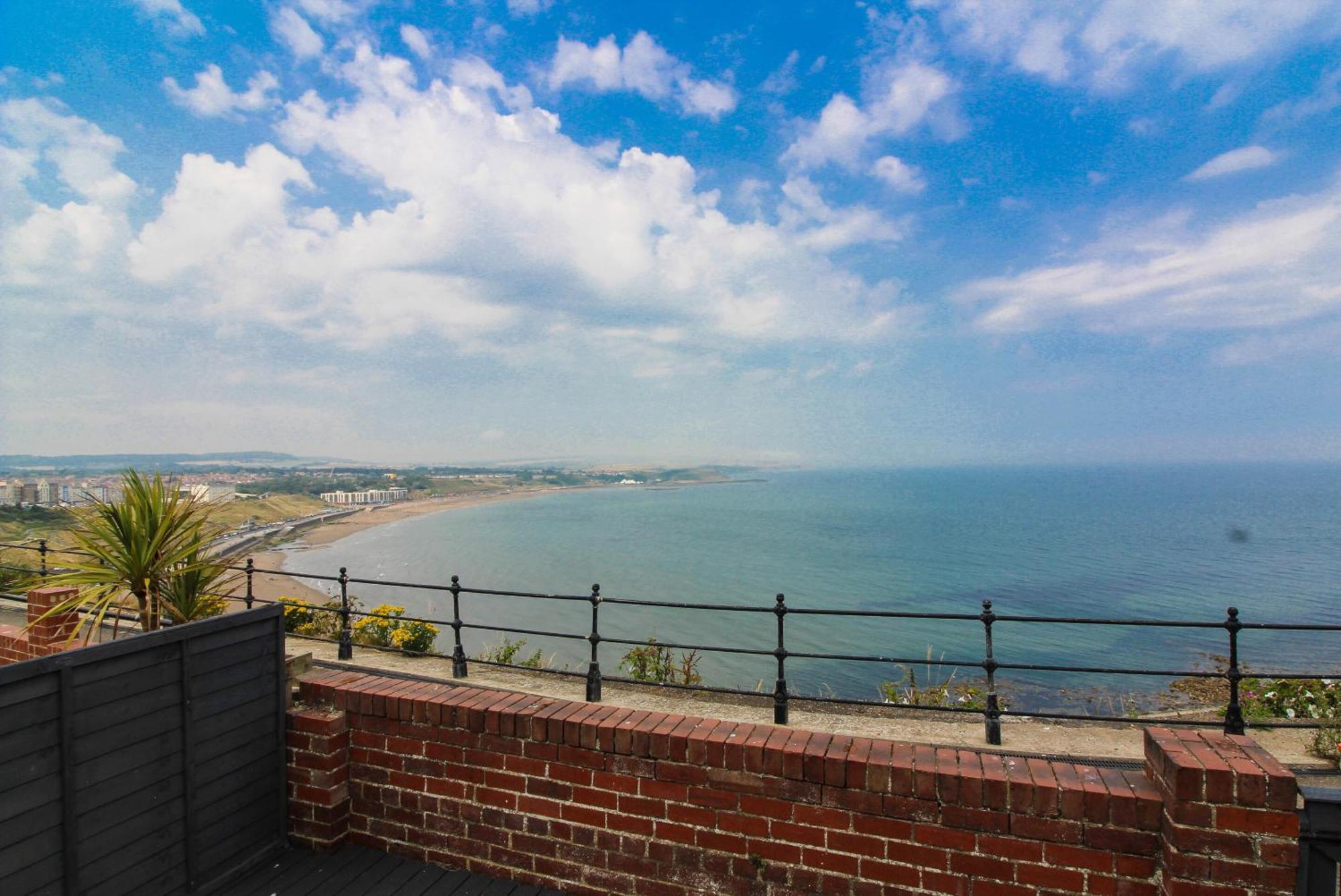 Bay View * Scarborough